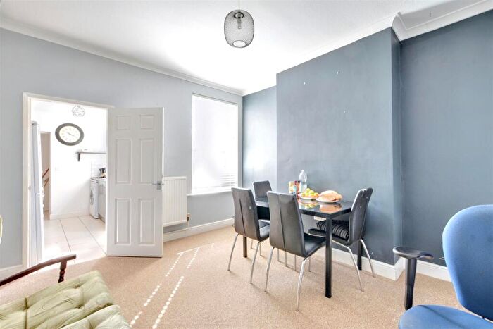 2 Bedroom Semi-Detached House For Sale In Co-Operative Street, Long Eaton, NG10
