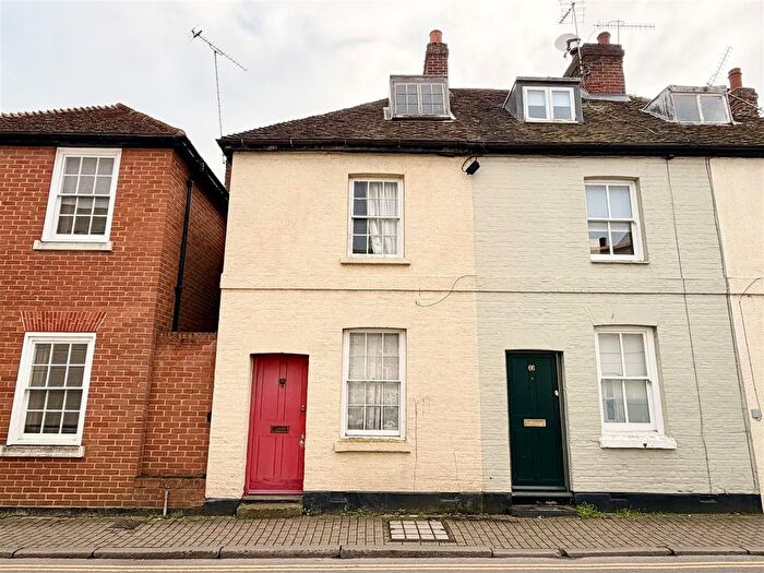 2 Bedroom Cottage For Sale In Stour Street, Canterbury, CT1