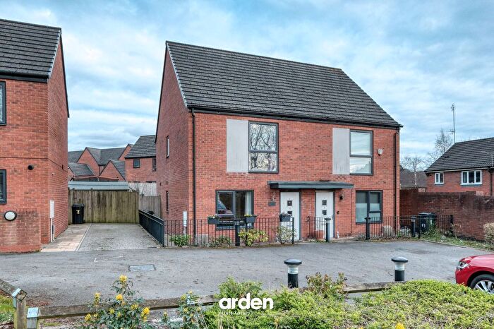 2 Bedroom Semi-Detached House For Sale In Low Field Close, Birmingham, B31