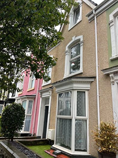6 Bedroom Terraced House To Rent In St. Helens Avenue, Swansea, SA1