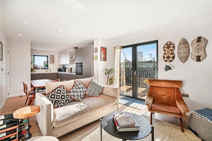 2 Bedroom Flat To Rent In Ufford Street, London, SE1