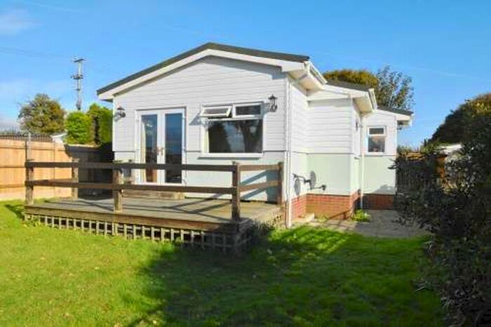 2 Bedroom Park Home Mobile Home For Sale In Birdbush Park, Birdbush, Ludwell, Shaftesbury, Dorset, SP7