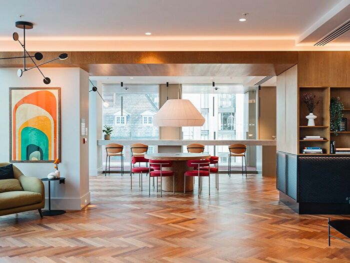 2 Bedroom Apartment To Rent In The Mercian, Broad Street, B15