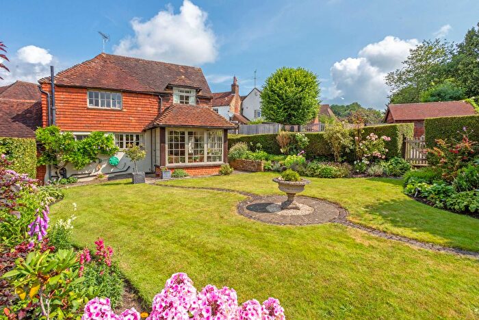 3 Bedroom Detached House For Sale In The Green, Chiddingfold, GU8