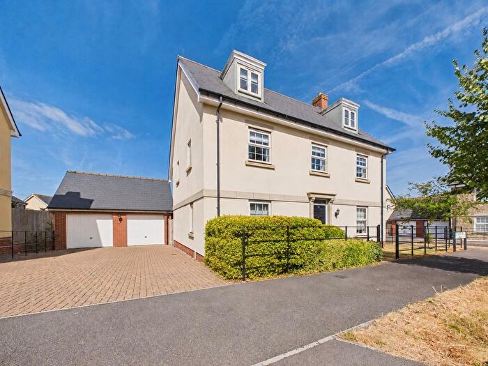 5 Bedroom Detached House For Sale In Speckled Wood Road, Thornbury, BS35