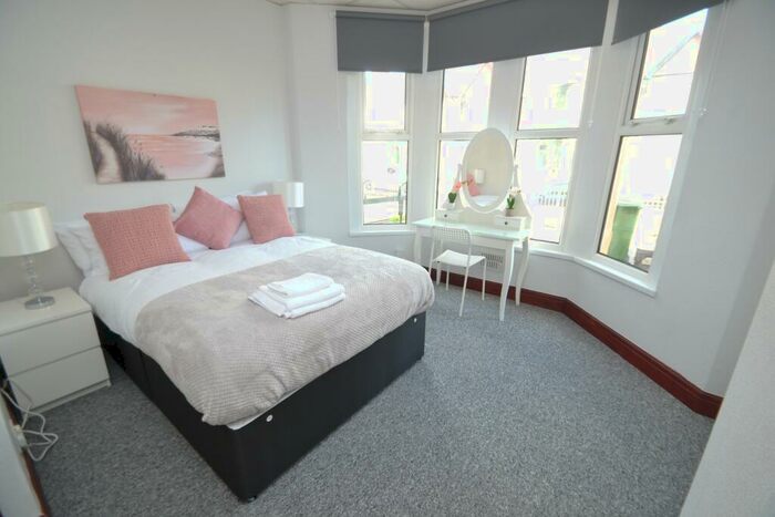 2 Bedroom Flat To Rent In Whitchurch Road, Heath, Cardiff, CF14