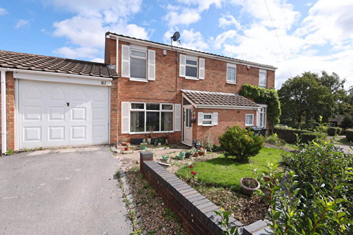 3 Bedroom Semi-Detached House For Sale In Savernake Close, Rednal, Birmingham, B45