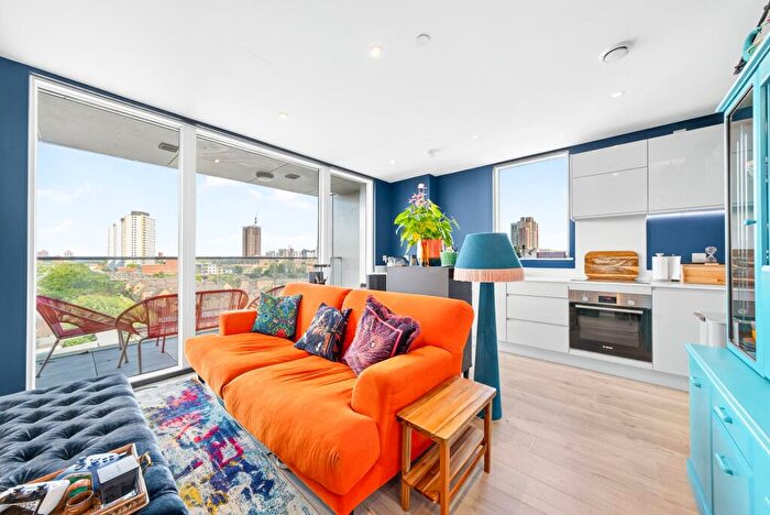 2 Bedroom Apartment For Sale In Corsican Square, Kitson House, E3