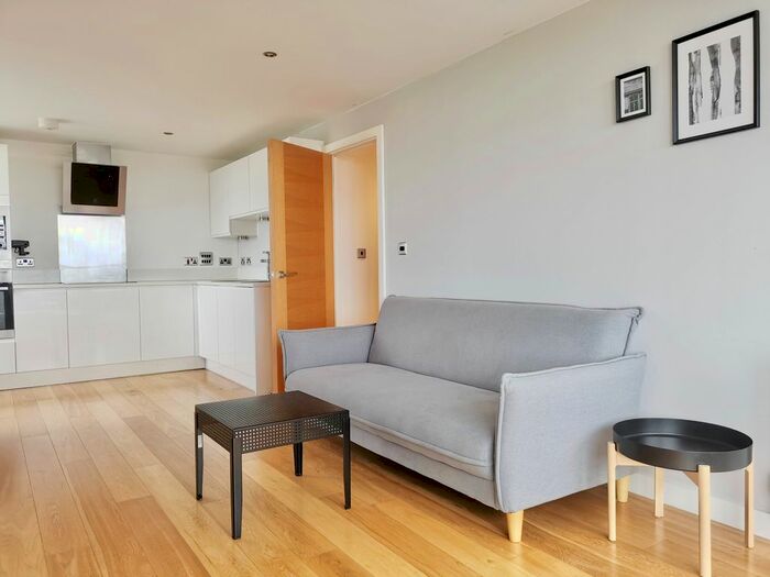 1 Bedroom Flat To Rent In Rainhill Way, London, E3