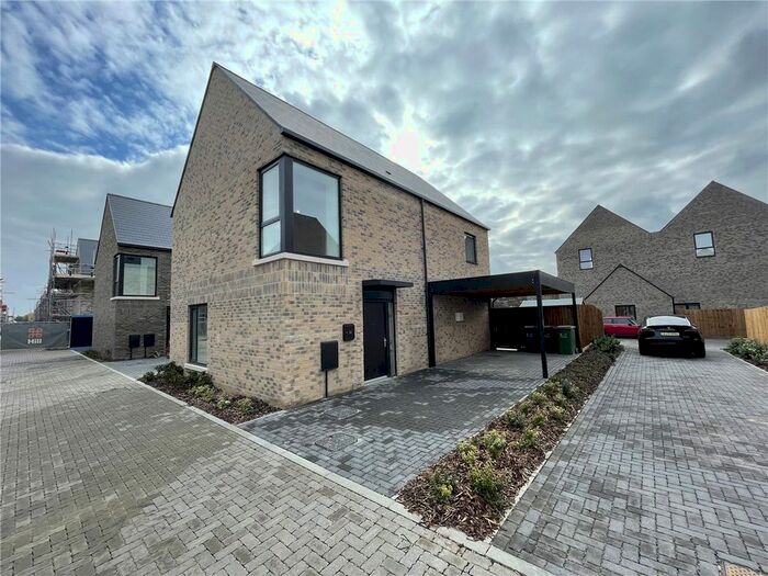 3 Bedroom Semi-Detached House To Rent In Gregory Park Mews, Cambridge, CB5