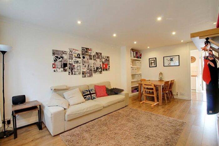 3 Bedroom House To Rent In The Croft, Marlow, SL7