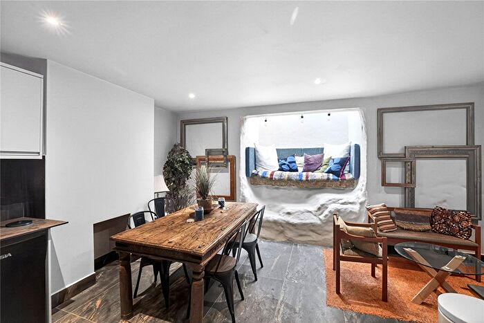 4 Bedroom Terraced House To Rent In Duke Road, London, W4