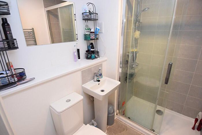 4 Bedroom Detached House For Sale In Matthews Road, Amesbury, SP4
