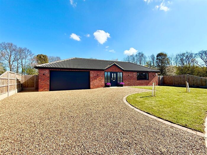 4 Bedroom Detached Bungalow For Sale In Autumn Close, Fleggburgh, NR29
