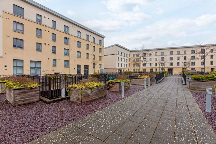 1 Bedroom Flat For Sale In Flat, Waterfront Park, Edinburgh, EH5