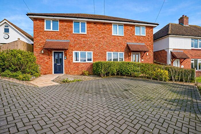 3 Bedroom Semi Detached House For Sale In Upper Broomgrove Road, Hastings, TN34