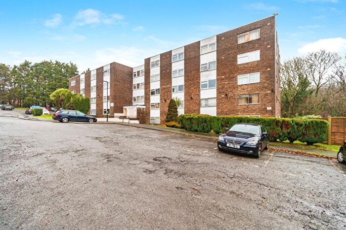 1 Bedroom Flat For Sale In Anson Drive, Southampton, SO19