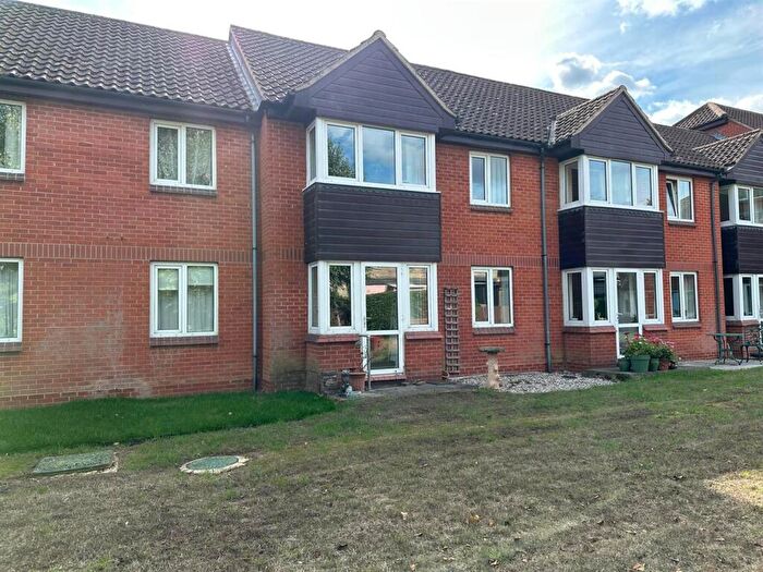 1 Bedroom Retirement Property For Sale In Violet Hill Road, Stowmarket, IP14