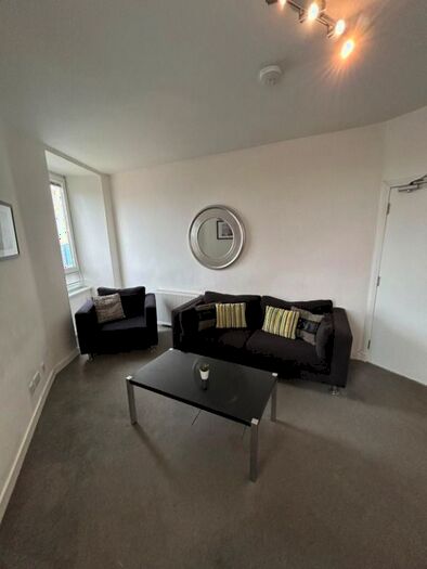 2 Bedroom Flat To Rent In Annfield Road, West End, Dundee, DD1