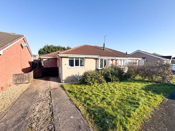 3 Bedroom Semi-Detached Bungalow For Sale In Bishopthorpe Road, Cleethorpes, DN35