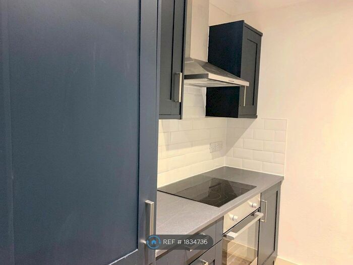 1 Bedroom Flat To Rent In Cuxton Road, Rochester, ME2