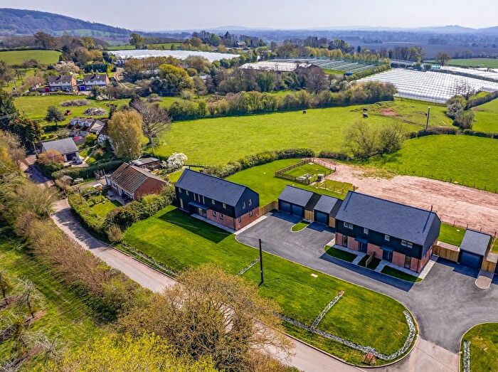 4 Bedroom Detached House For Sale In Middle Hill Close, Staunton On Wye, HR4