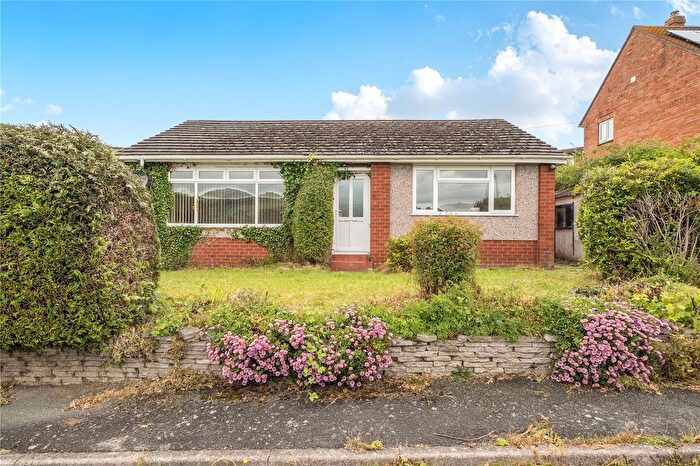 2 Bedroom Bungalow For Sale In School Lane, Newtown, Powys, SY16