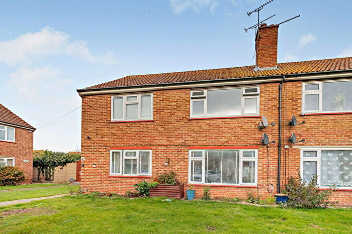 1 Bedroom Flat For Sale In Emmerson Gardens, Whitstable, CT5