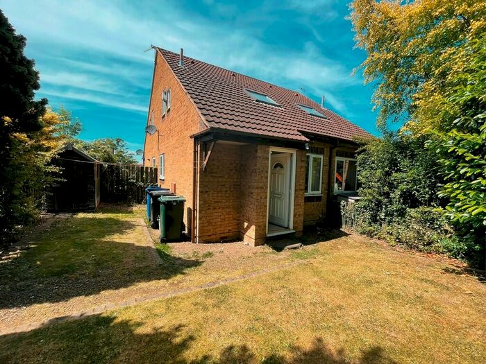 1 Bedroom Flat To Rent In Victoria Avenue, Hatfield, DN7