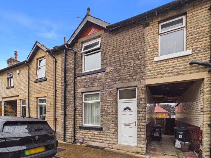 2 Bedroom Terraced House For Sale In George Street Hipperholme, Hipperholme, Halifax, West Yorkshire, HX3