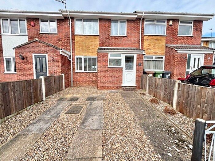 Terraced House To Rent In Caledonian Way, Belton, NR31