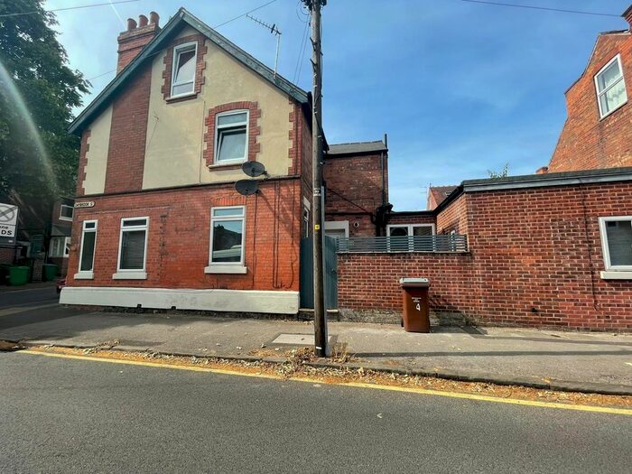 2 Bedroom Flat To Rent In Cannon Street, Sherwood, Nottingham, NG5