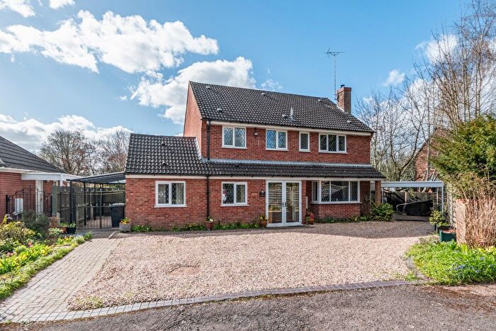 5 Bedroom Detached House For Sale In Longhope Close, Winyates Green, Redditch, B98