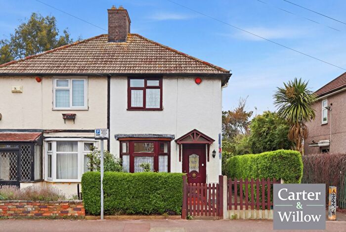 2 Bedroom Semi-Detached House For Sale In Vincent Road, Dagenham, RM9