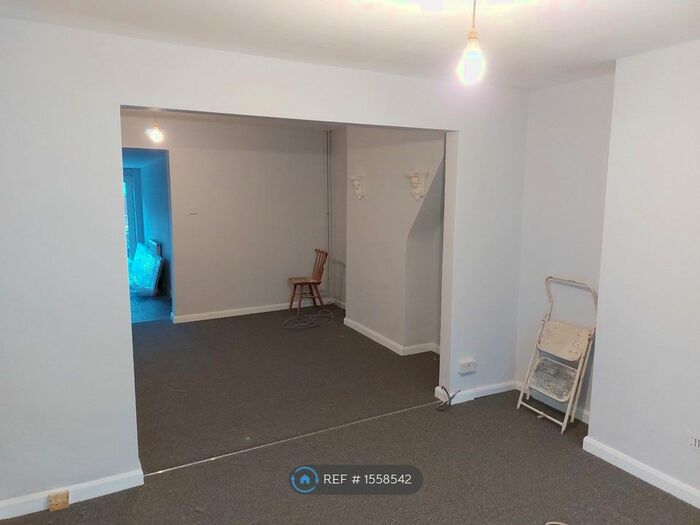 3 Bedroom Terraced House To Rent In High Street, Great Linford, Milton Keynes, MK14