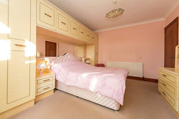 3 Bedroom Detached Bungalow For Sale In Elmstead Road, Wivenhoe, Colchester, CO7