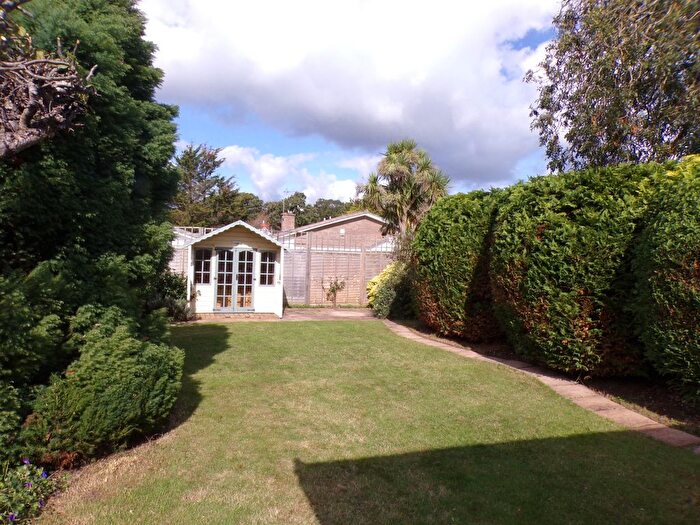 3 Bedroom Bungalow To Rent In Ranelagh Road, Christchurch, BH23