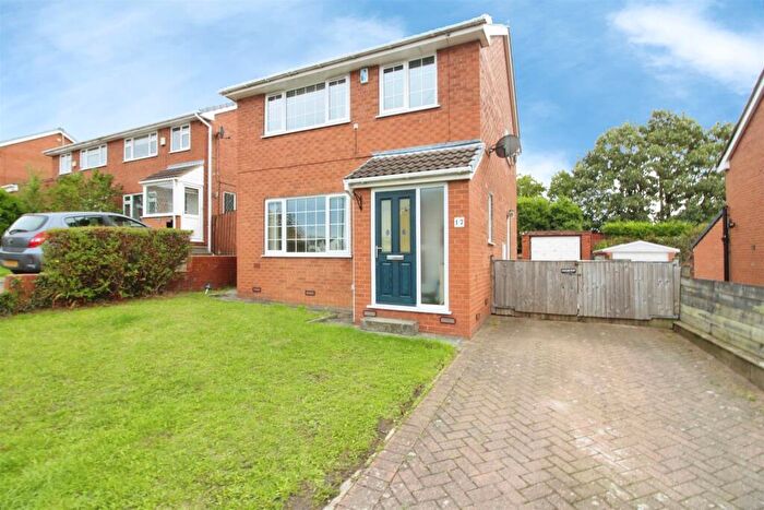 3 Bedroom Detached House For Sale In Keble Garth, Kippax, Leeds, LS25