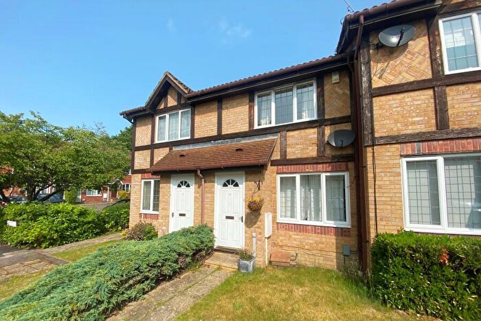 2 Bedroom Terraced House To Rent In Knaphill, Woking, Surrey, GU21