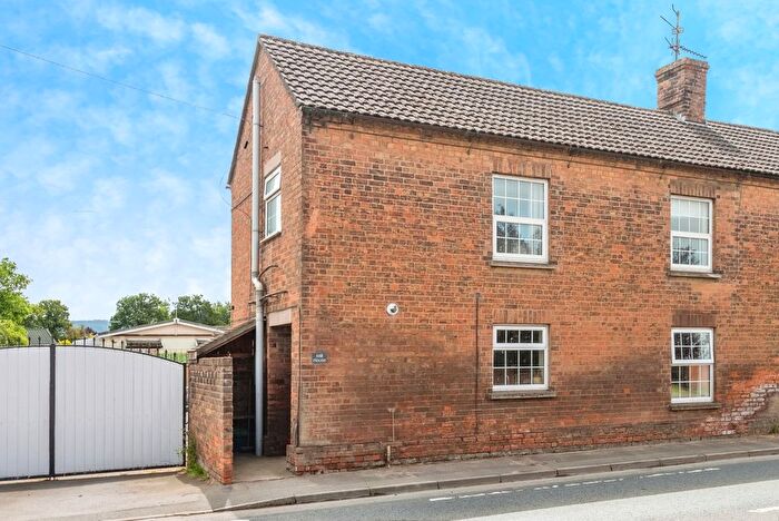 2 Bedroom End Terrace House For Sale In Bristol Road, Cambridge, Gloucester, Gloucestershire, GL2