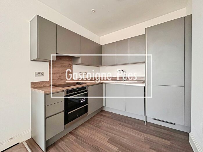 1 Bedroom Flat To Rent In Lilly Court, Basingstoke, RG21