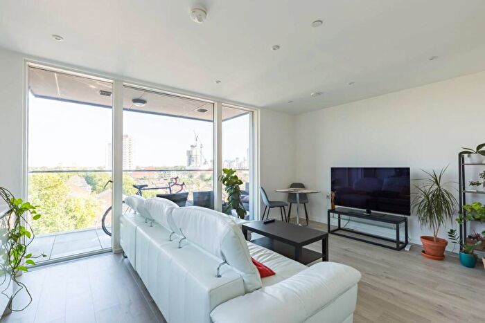 2 Bedroom Flat For Sale In Corsican Square, , Bow, London, E3