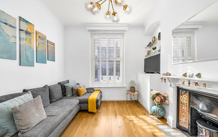 2 Bedroom Flat To Rent In Wyndham Place, Marylebone, London, W1H