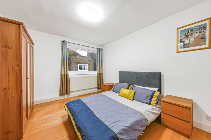 1 Bedroom Flat To Rent In New End Square, Hampstead Village, NW3