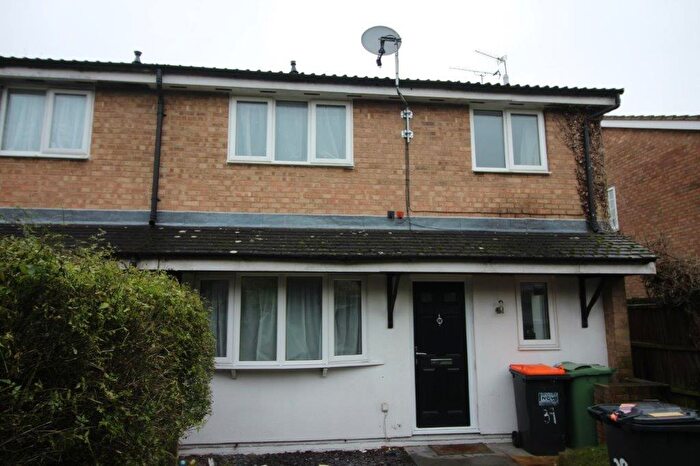 2 Bedroom House To Rent In Milton Way, Houghton Regis, Dunstable, LU5