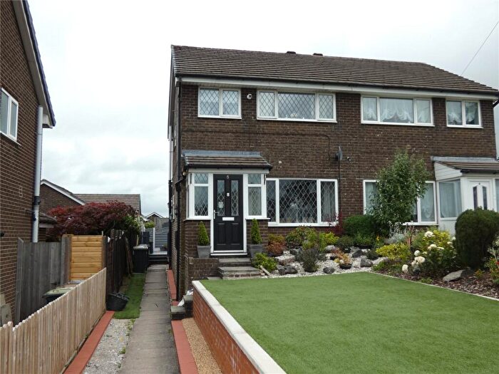 3 Bedroom Semi-Detached House For Sale In Hastings Road, Buxton, Derbyshire, SK17