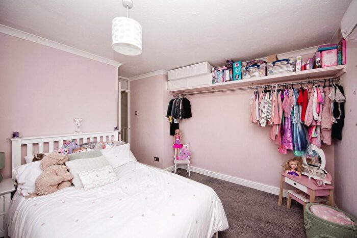 3 Bedroom Terraced House For Sale In Luddenham Close, Maidstone, Kent, ME14