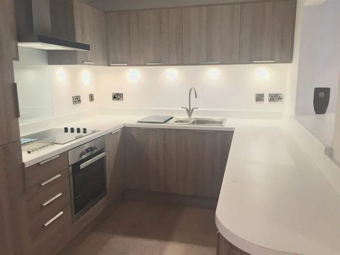 3 Bedroom Apartment To Rent In Bath Street, Nottingham, NG1