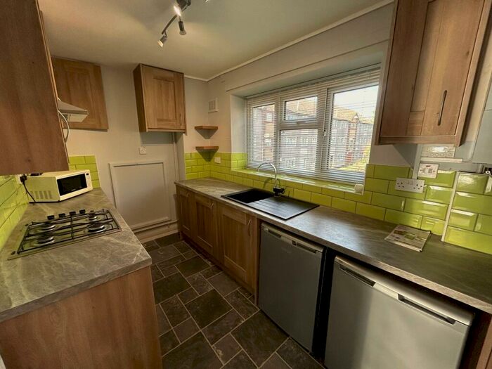 3 Bedroom Flat To Rent In The Doweries, Rednal, Birmingham, B45