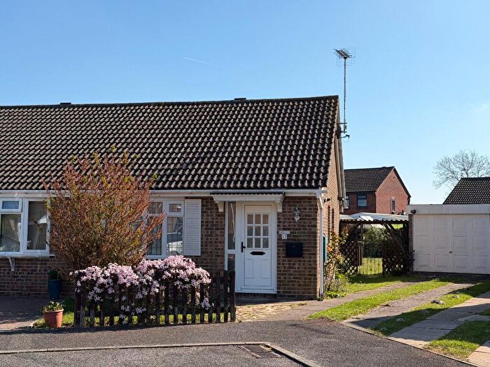 2 Bedroom Semi-Detached Bungalow To Rent In Tyne Close, Chatham, Kent, ME5